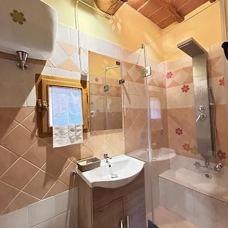 La Casina Nel Borgo Casa de Férias